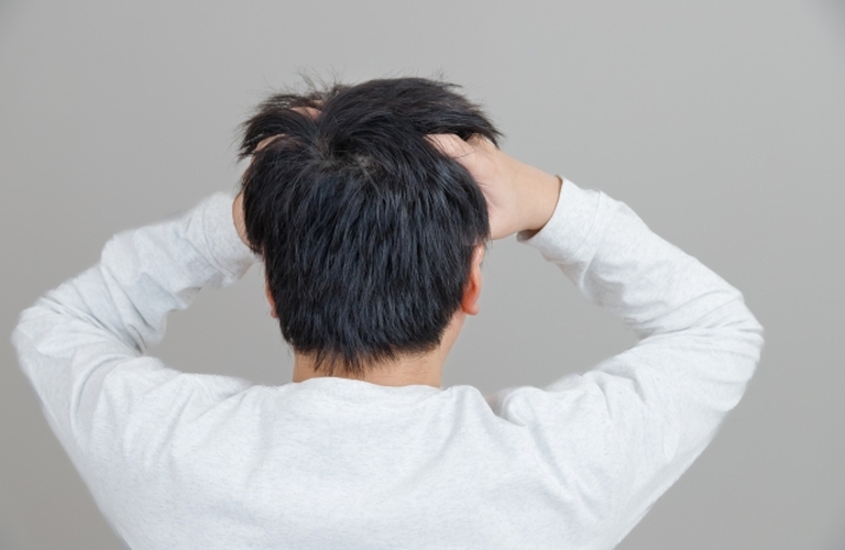 薄毛のお悩みの根本的な原因を究明　AGA対策をするなら人形町駅のB・Makesにお任せ下さい！
